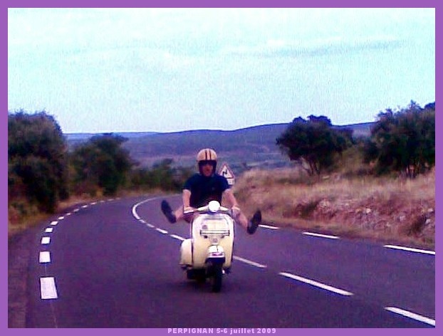 Photo012-border.jpg