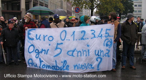 Des manifestations spontanes ont eu lieu un peu partout en Italie.